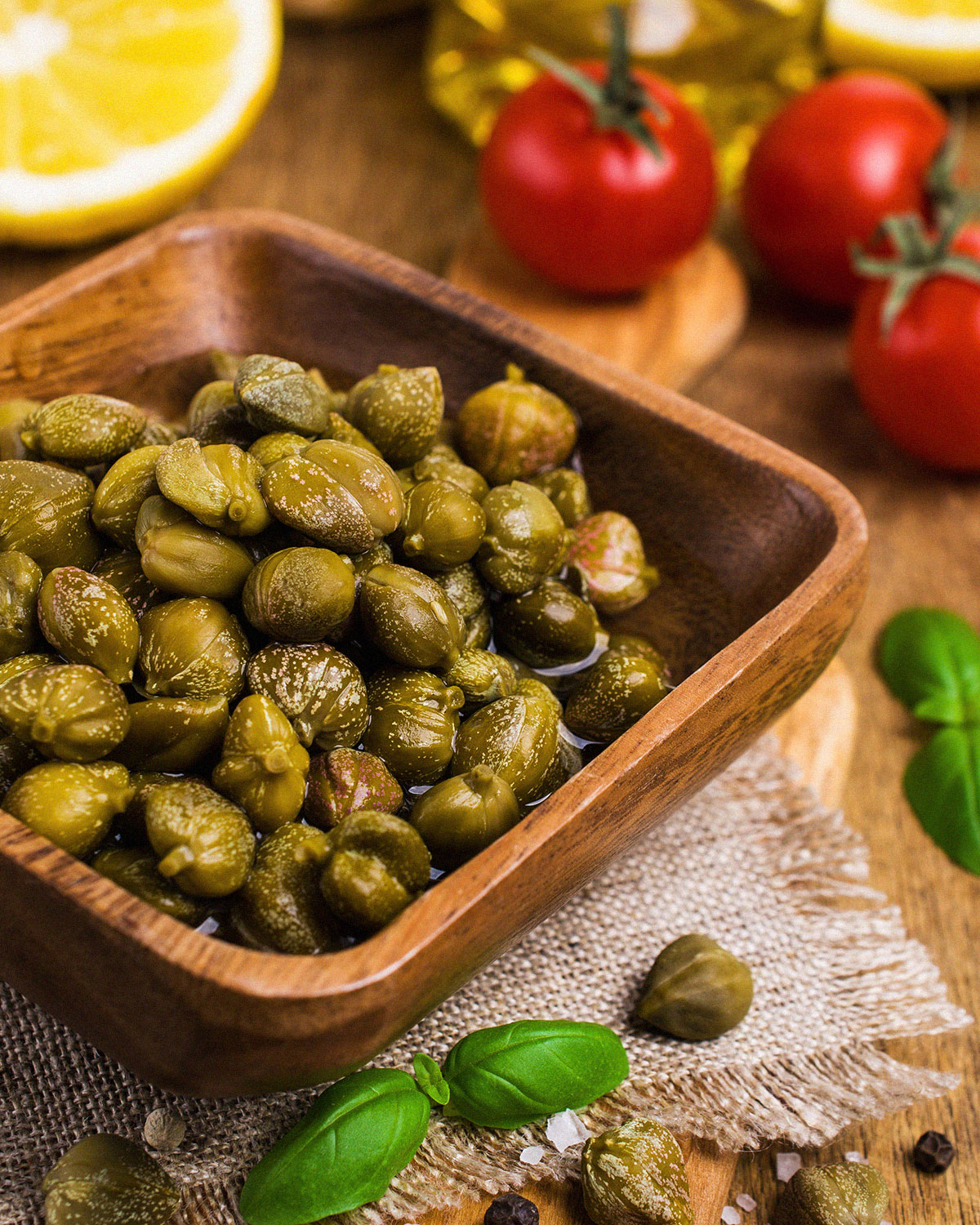 photo of capers in a bowl up close